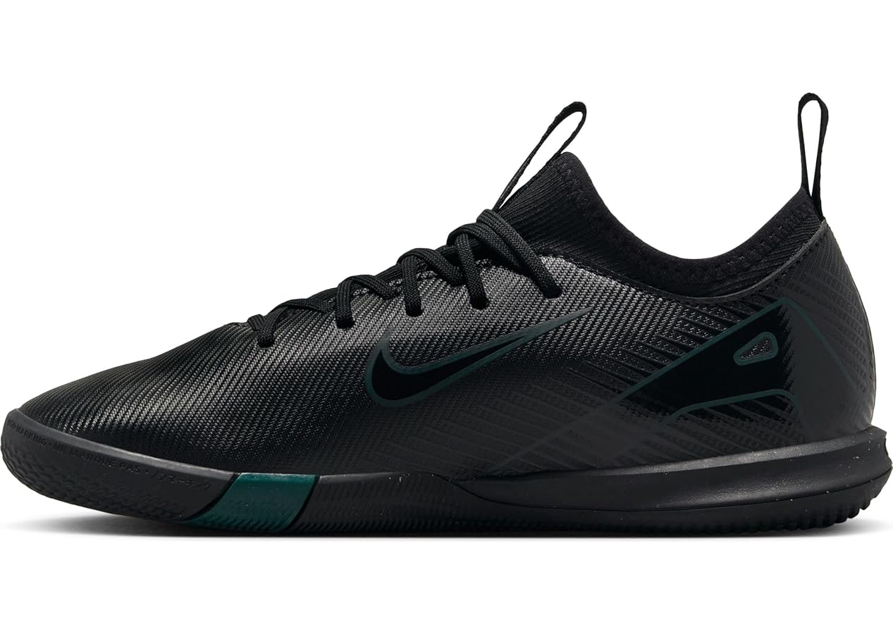 Amazon.com | Nike Jr. Mercurial Vapor 16 Academy Little/Big